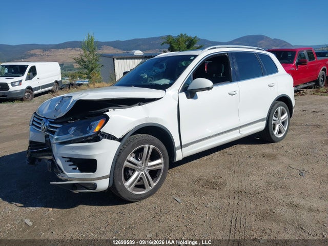 Продажа на аукционе авто 2016 Volkswagen Touareg Highline/execline W/rline, vin: WVGDF9BP3GD010566, номер лота: 12699589