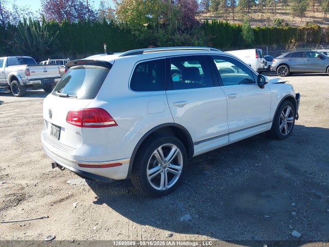 Продажа на аукционе авто 2016 Volkswagen Touareg Highline/execline W/rline, vin: WVGDF9BP3GD010566, номер лота: 12699589
