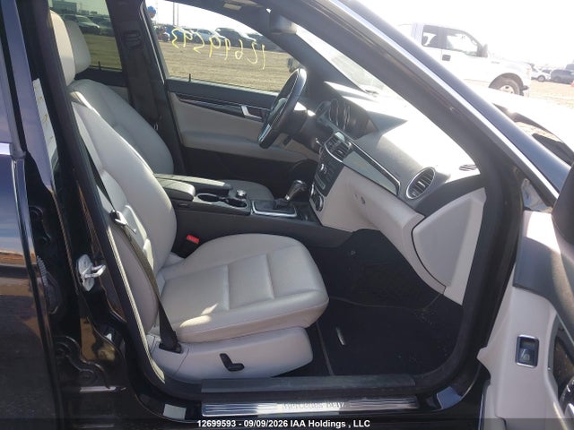 Продажа на аукционе авто 2014 Mercedes-benz C 300 4matic, vin: WDDGF8AB1EA966795, номер лота: 12699593