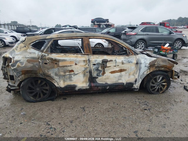 Продажа на аукционе авто 2017 Hyundai Tucson Limited/sport And Eco/se, vin: KM8J3CA49HU575471, номер лота: 12699607