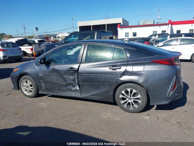 Toyota PRIUS PRIME 2022 JTDKAMFP3N3205366 Image 14