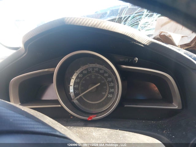 JM1BM1V70E1163922 Mazda Mazda3 Gs-sky