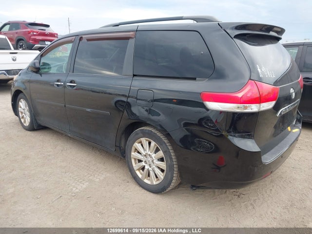 Auction sale of the 2011 Toyota Sienna Xle/limited, vin: 5TDDK3DC3BS013696, lot number: 12699614
