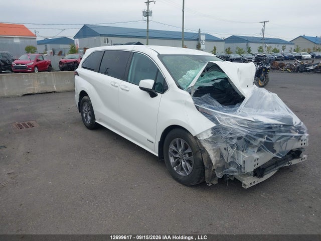 12699617 :رقم المزاد ، 5TDGRKEC7MS066566 vin ، 2021 Toyota Sienna Le/xle/xse/limited/platinum مزاد بيع