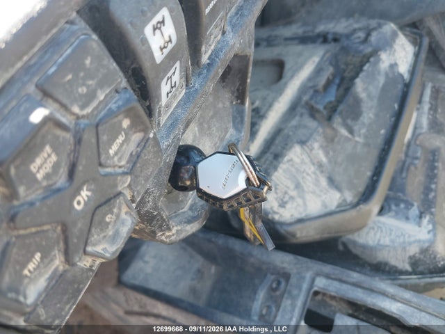Can-Am Commander Xt 1000r/xt-p 1000r 2023 3JBAKAX48PE003892 Image 11
