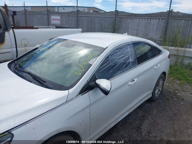 Hyundai Sonata Essential 2019 5NPE24AF6KH742385 Image 19