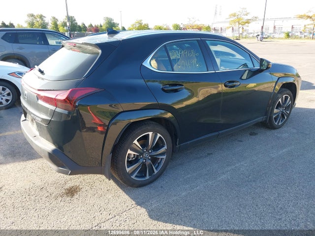 JTHUCJDHXT2016986 Lexus Ux 300h