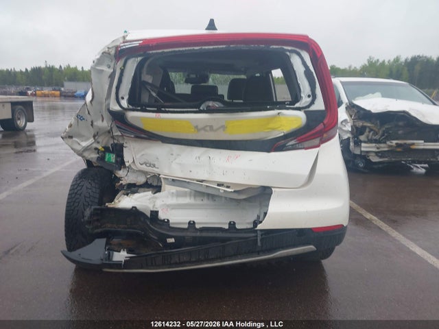 KNDJ33A17N7024007 KIA Soul Ev Limited