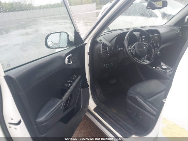 KNDJ33A17N7024007 KIA Soul Ev Limited