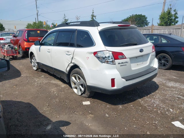 Subaru Outback 2.5i Premium 2014 4S4BRGDC5E3214382 Image 3