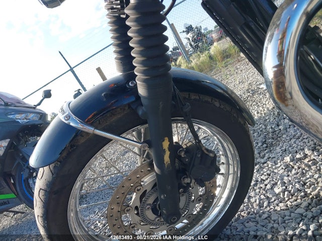 12683493 :رقم المزاد ، SMTD10GN4KT944760 vin ، 2019 Triumph Motorcycle Bonneville T100 مزاد بيع