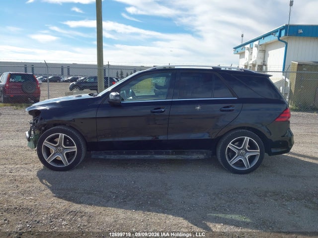 12699719 :رقم المزاد ، 4JGDA5GB2JB143259 vin ، 2018 Mercedes-benz Gle 400 4matic مزاد بيع