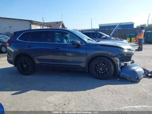 Honda CR-V 2024 2HKRS6H74RH213765 Image 13