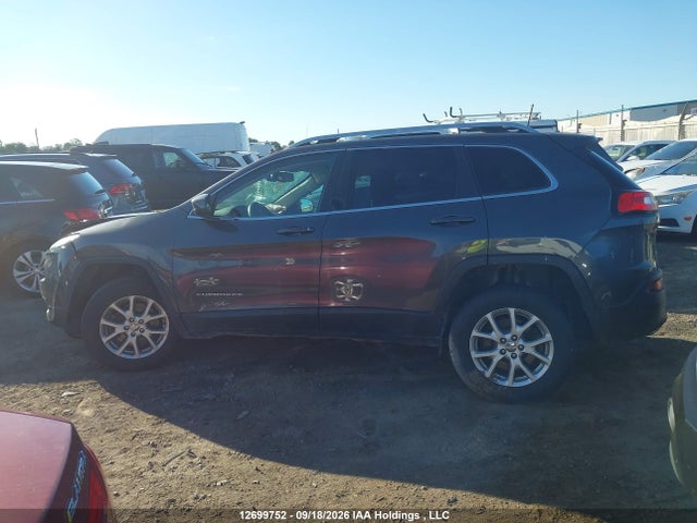Продаж на аукціоні авто 2016 Jeep Cherokee Latitude, vin: 1C4PJMCS7GW196347, номер лоту: 12699752