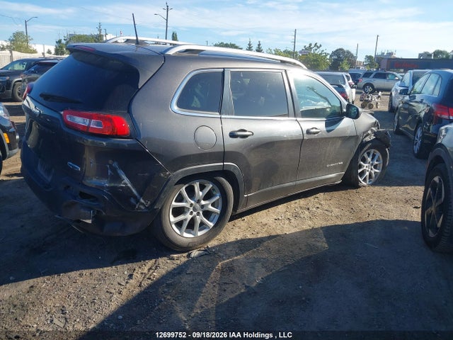 Продаж на аукціоні авто 2016 Jeep Cherokee Latitude, vin: 1C4PJMCS7GW196347, номер лоту: 12699752