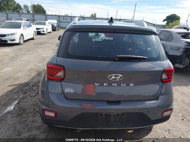 2021 Hyundai Venue Ultimate With Black Interior მანქანა იყიდება აუქციონზე, vin: KMHRC8A36MU121311, აუქციონის ნომერი: 12699778