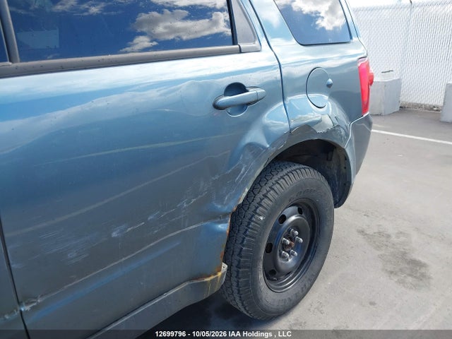 12699796 :رقم المزاد ، 4F2CY9GG5BKM06652 vin ، 2011 Mazda Tribute مزاد بيع
