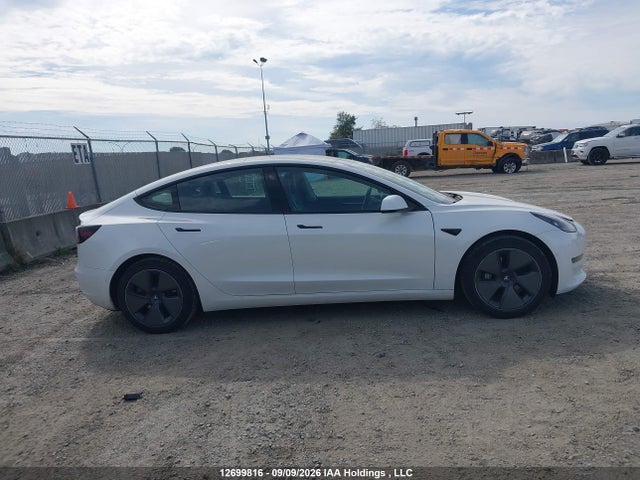 12699816 :رقم المزاد ، 5YJ3E1EA7MF083021 vin ، 2021 Tesla Model 3 مزاد بيع
