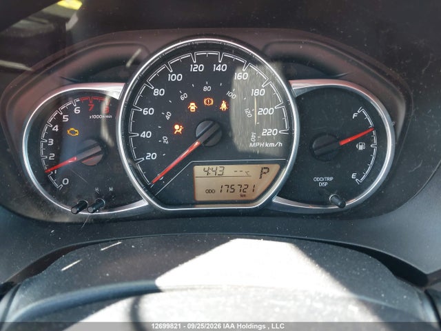 2018 Toyota Yaris Le მანქანა იყიდება აუქციონზე, vin: VNKKTUD37JA092271, აუქციონის ნომერი: 12699821