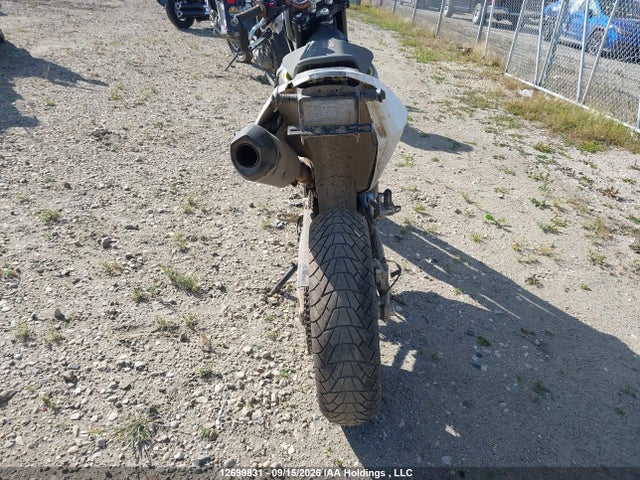 Husqvarna Supermoto 701 2021 VBKUSV405MM710737 Image 6