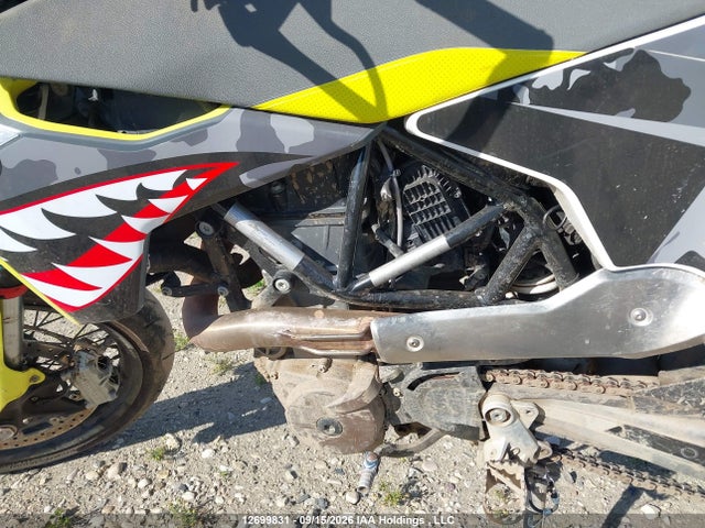 Husqvarna Supermoto 701 2021 VBKUSV405MM710737 Image 9