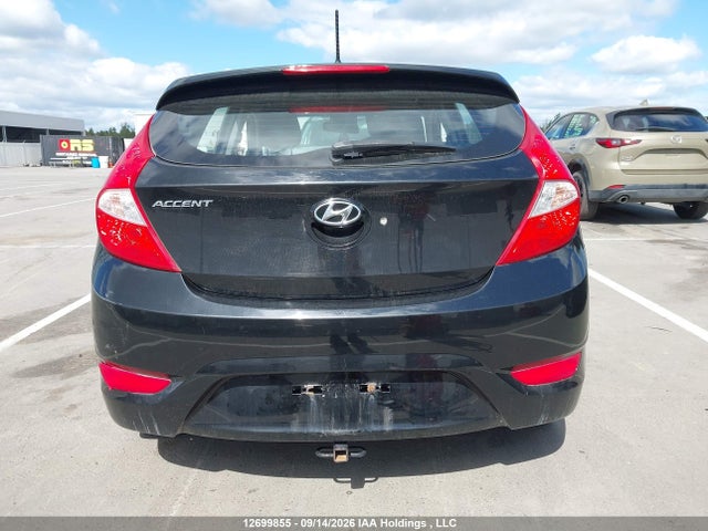 KMHCT5AE5HU369643 Hyundai Accent