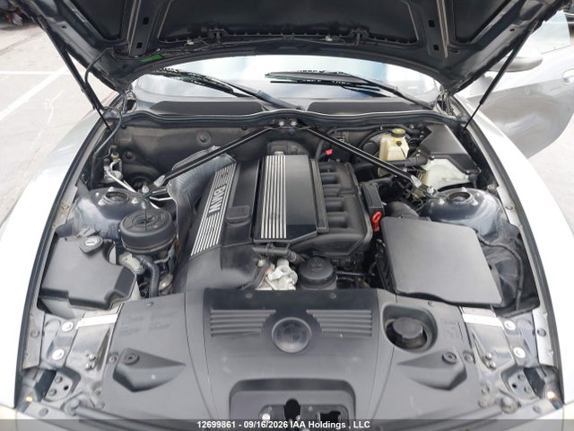 2004 Bmw Z4 2.5i მანქანა იყიდება აუქციონზე, vin: 4USBT33514LR69023, აუქციონის ნომერი: 12699861