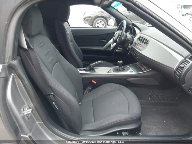 2004 Bmw Z4 2.5i მანქანა იყიდება აუქციონზე, vin: 4USBT33514LR69023, აუქციონის ნომერი: 12699861