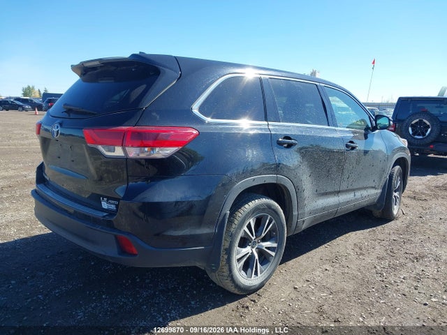 Toyota Highlander Le 2017 5TDBZRFH6HS439020 Image 4