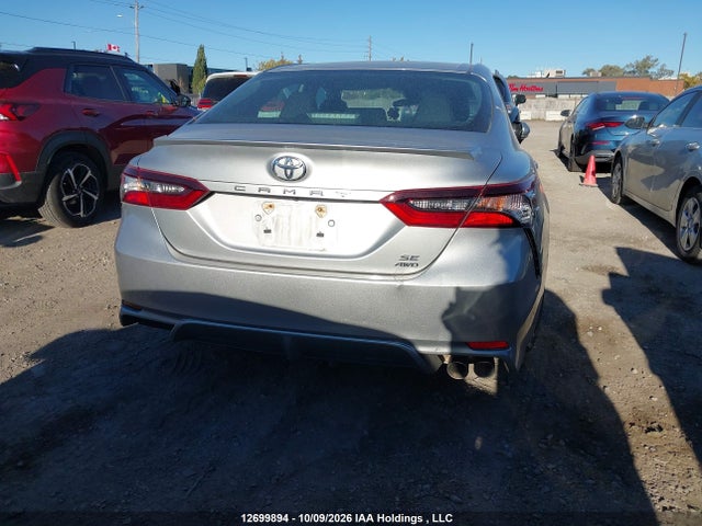 12699894 :رقم المزاد ، 4T1G11BKXNU064896 vin ، 2022 Toyota Camry Se مزاد بيع
