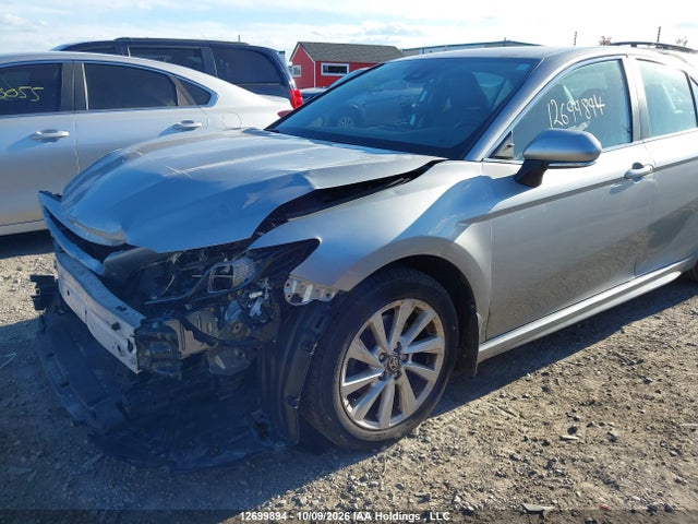 12699894 :رقم المزاد ، 4T1G11BKXNU064896 vin ، 2022 Toyota Camry Se مزاد بيع