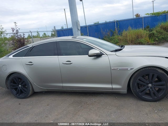 12699903 :رقم المزاد ، SAJXA1CBXBLV07926 vin ، 2011 Jaguar Xj مزاد بيع