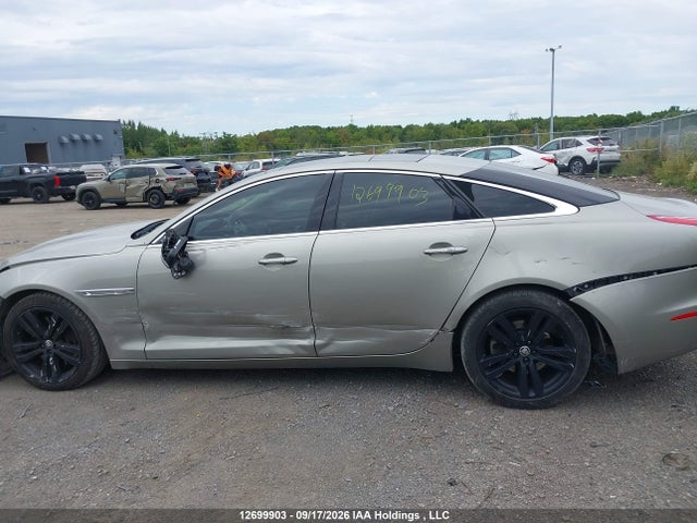 12699903 :رقم المزاد ، SAJXA1CBXBLV07926 vin ، 2011 Jaguar Xj مزاد بيع