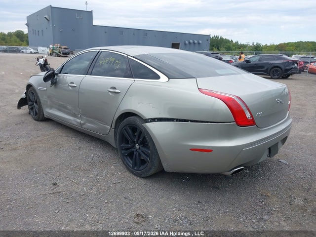 12699903 :رقم المزاد ، SAJXA1CBXBLV07926 vin ، 2011 Jaguar Xj مزاد بيع