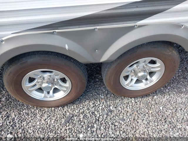 12699919 :رقم المزاد ، 1UJBJ0BRXF1TC0605 vin ، 2015 Jayco  مزاد بيع