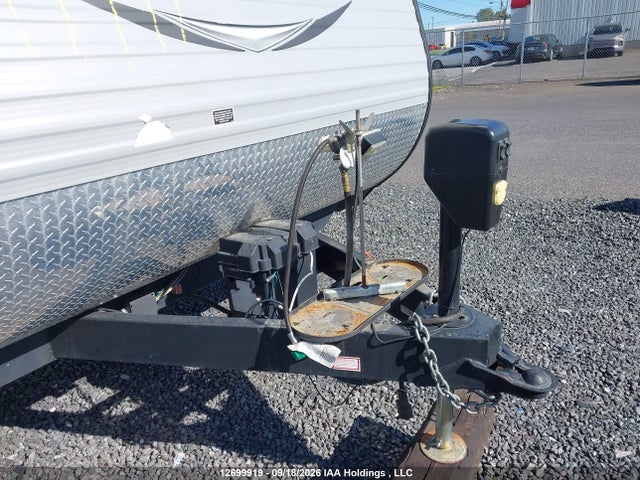 12699919 :رقم المزاد ، 1UJBJ0BRXF1TC0605 vin ، 2015 Jayco  مزاد بيع