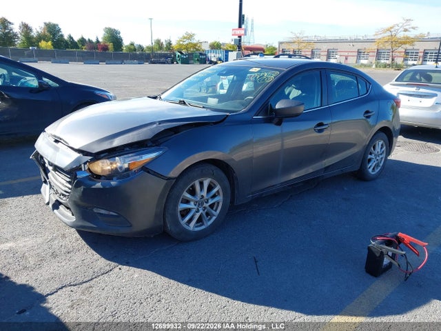 Mazda 3 SE 2018 3MZBN1T70JM221537 Image 2