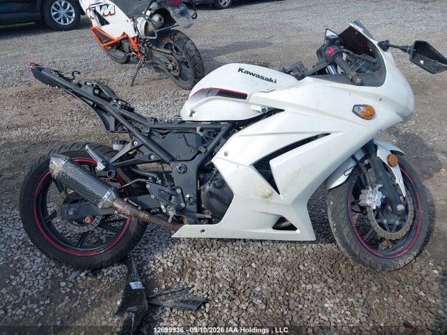 Продаж на аукціоні авто 2011 Kawasaki Ex250 J, vin: JKAEXMJ1XBDA85678, номер лоту: 12699936