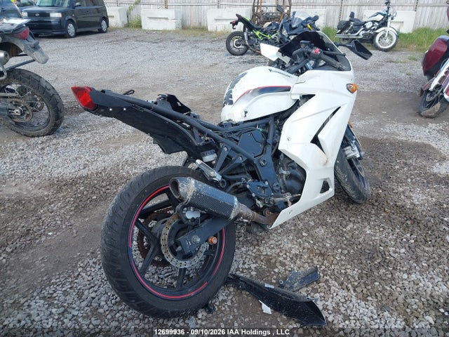 Продаж на аукціоні авто 2011 Kawasaki Ex250 J, vin: JKAEXMJ1XBDA85678, номер лоту: 12699936