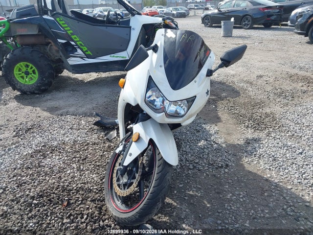 Продаж на аукціоні авто 2011 Kawasaki Ex250 J, vin: JKAEXMJ1XBDA85678, номер лоту: 12699936