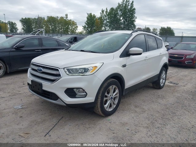 Ford Escape 2017 1FMCU0G9XHUB83526 Image 2