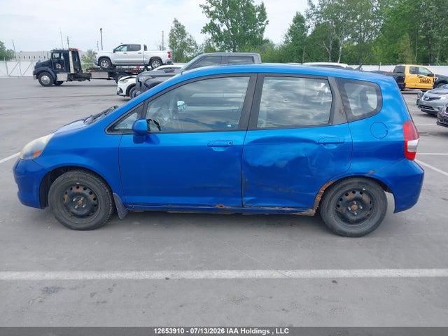 2007 Honda Fit Lx მანქანა იყიდება აუქციონზე, vin: JHMGD38447S802964, აუქციონის ნომერი: 12653910