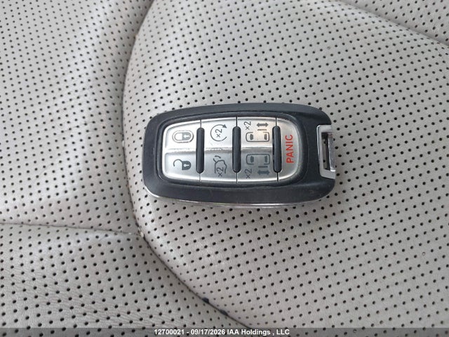 Aukcja sprzedaży 2018 Chrysler Pacifica Hybrid Limited, vin: 2C4RC1N75JR139722, numer aukcji: 12700021