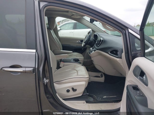 Aukcja sprzedaży 2018 Chrysler Pacifica Hybrid Limited, vin: 2C4RC1N75JR139722, numer aukcji: 12700021