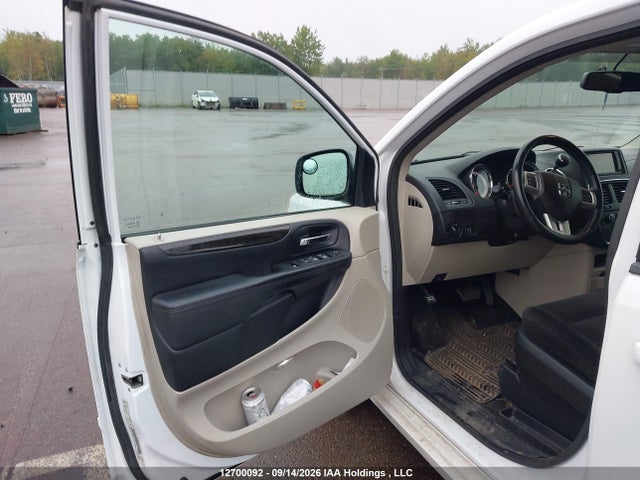 Dodge Grand Caravan Se/sxt 2016 2C4RDGBG6GR337786 Image 17