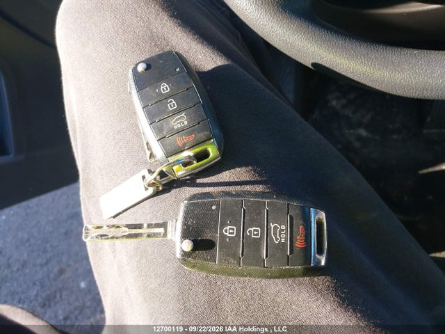 Продажа на аукционе авто 2015 Kia Sportage Lx, vin: KNDPBCAC8F7752466, номер лота: 12700119