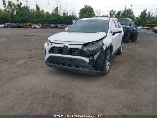 Toyota RAV4 LE 2024 2T3B1RFV2RC466469 Image 2