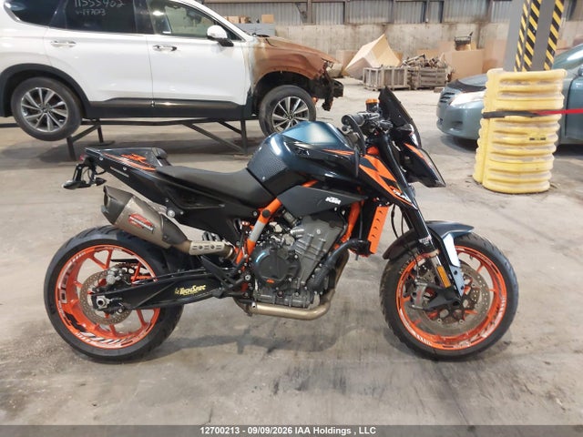 KTM 890 Duke R 2022 VBKTU9401NM829299 Image 13