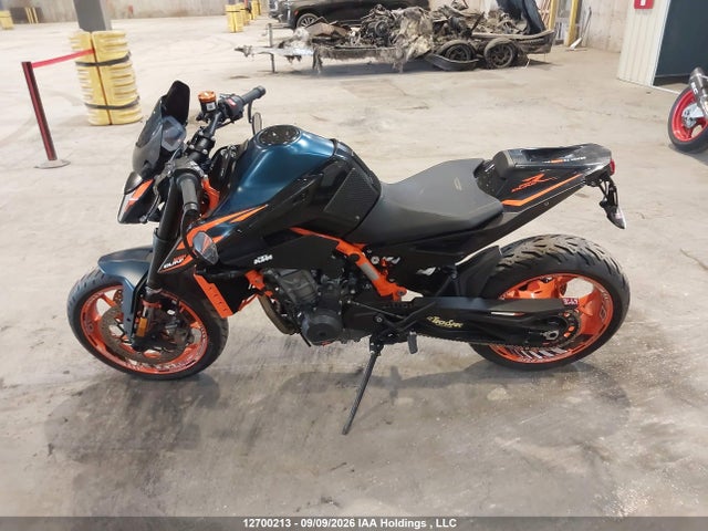 KTM 890 Duke R 2022 VBKTU9401NM829299 Image 14