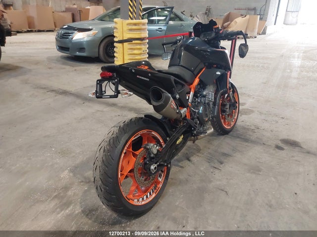 KTM 890 Duke R 2022 VBKTU9401NM829299 Image 4